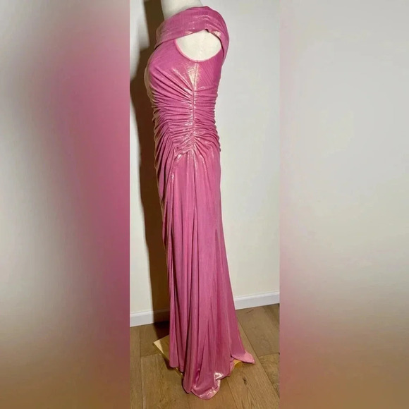 Mac Duggal 27152 | Off The Shoulder Ruched Waist Slit Metallic Gown | Women’s 12 - Picture 5 of 10